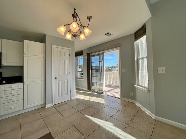 Building Photo - 4430 Lady Banks Ln