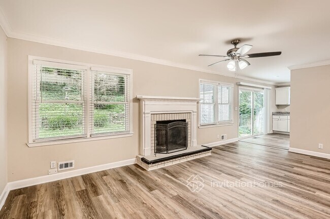 Foto del edificio - 2846 Cedarbrook Dr