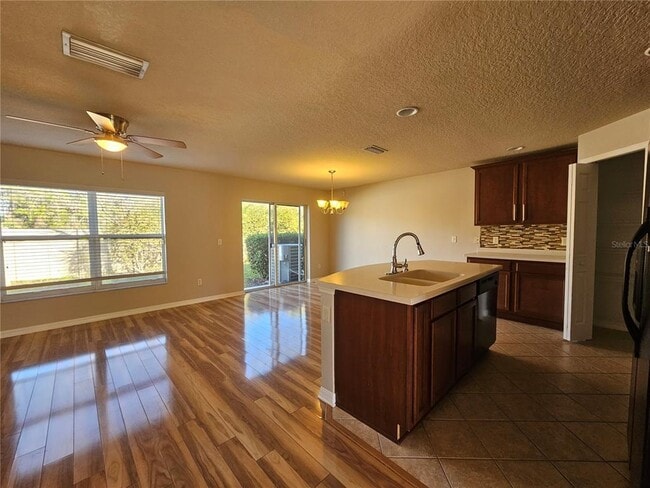 Foto del edificio - 2954 Willowleaf Ln