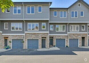 Building Photo - 2943 W Riverwalk Cir