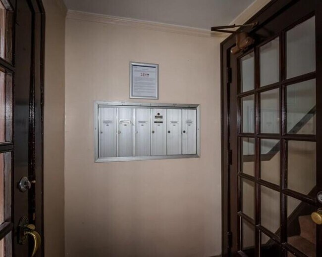 Foto del edificio - 4101 N Kedzie Ave