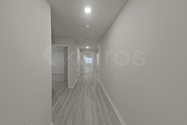 Foto del edificio - 4793 Malay Cir