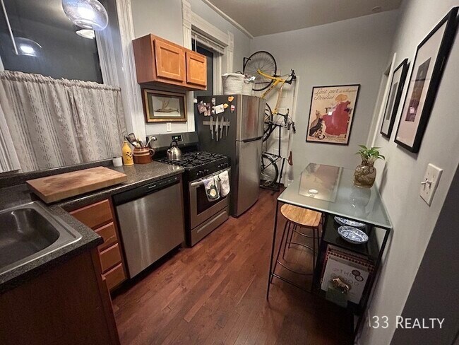 Foto del edificio - 1 bed / 1 bath located in Noble Square