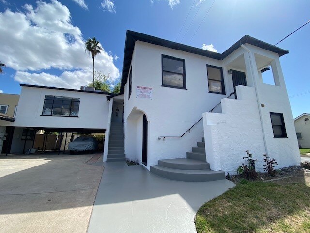Foto del edificio - 1597 N Van Ness Ave