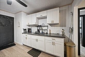 Building Photo - 3705 Bremond St