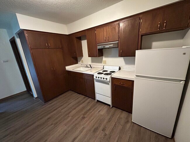 Foto del edificio - 519 S Dodge St