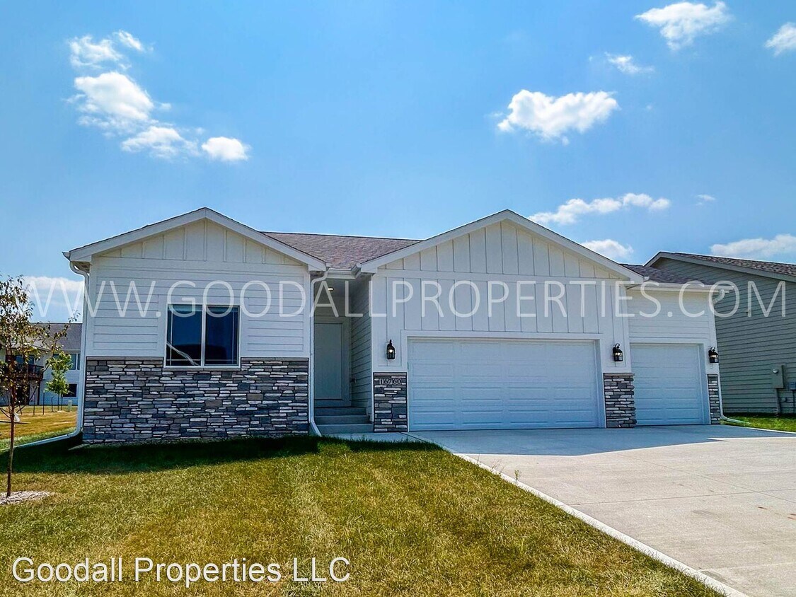 Primary Photo - 4 br, 3 bath House - 16760 Wilden Dr