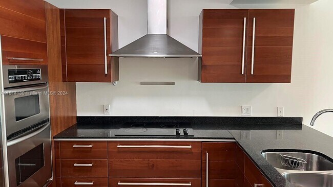 Foto del edificio - 218 SE 14th St