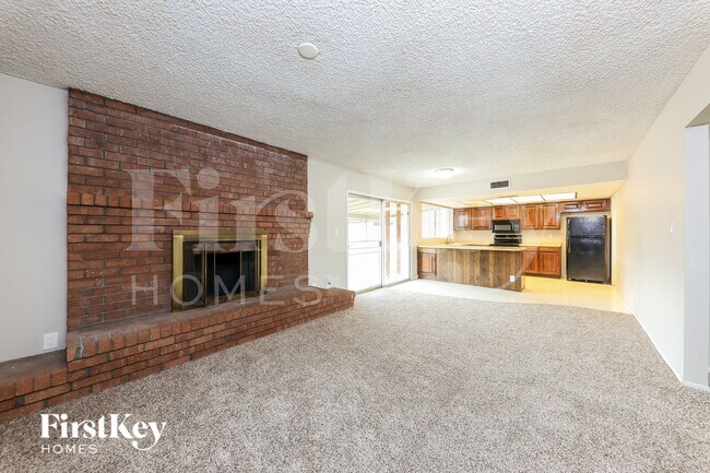Foto del edificio - 3730 W Hartford Ave