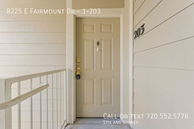 Foto del edificio - 8225 E Fairmount Dr