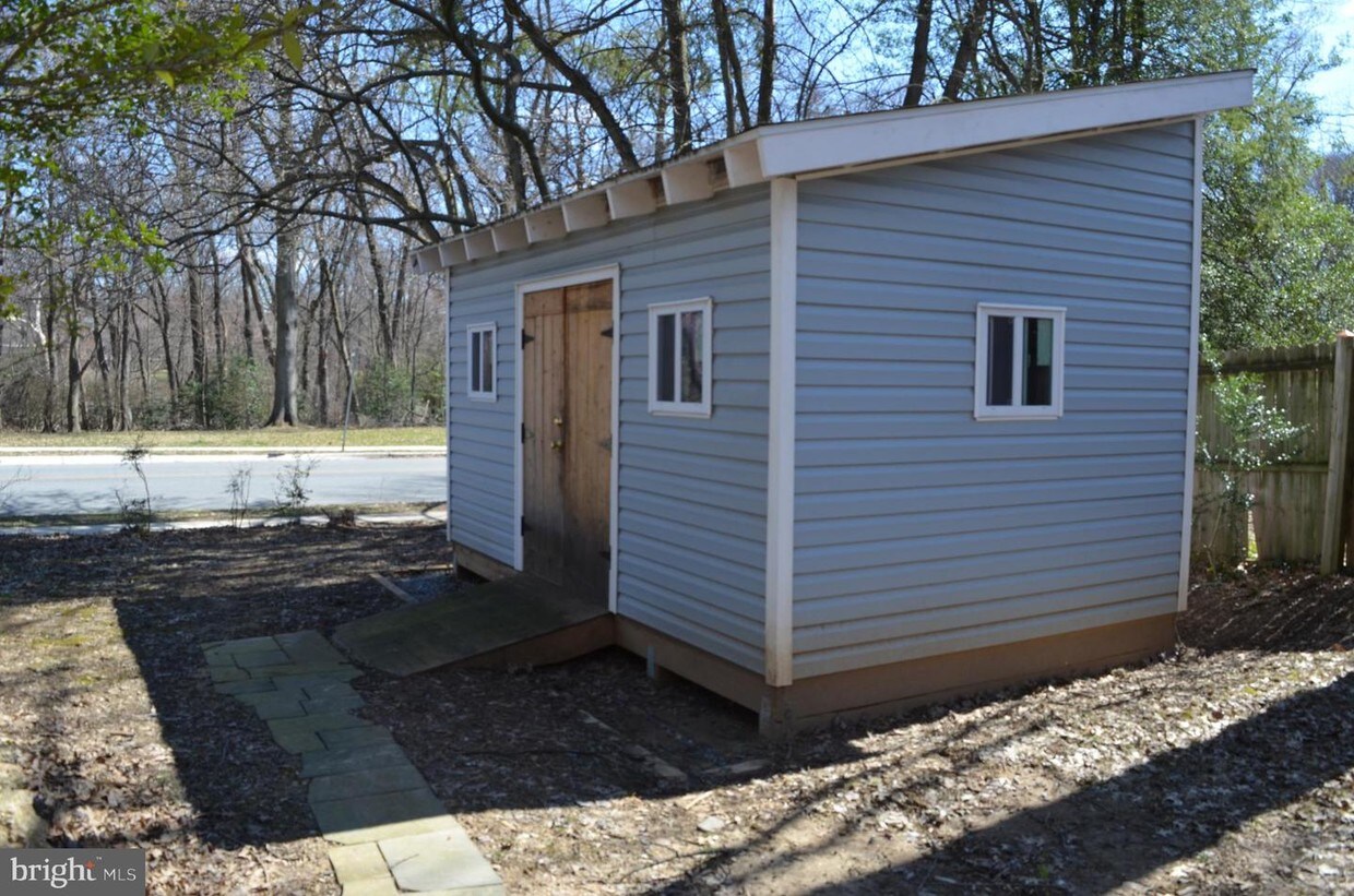 Primary Photo - 1600 Tilton Dr