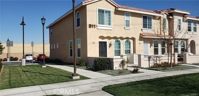 Foto del edificio - 15447 Pomona Rincon Rd