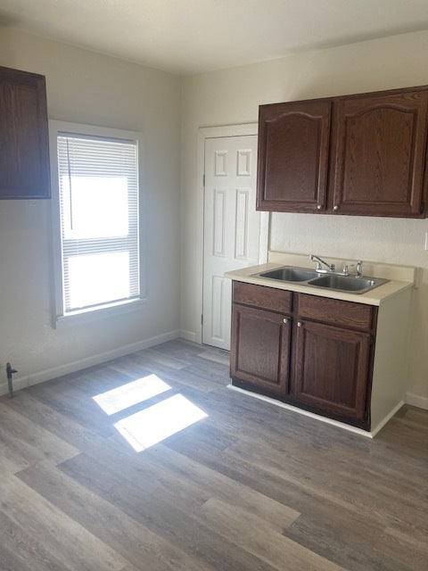 Building Photo - 627 Fairholm Ave