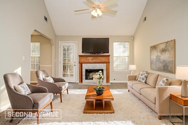 Foto del edificio - 75 Lark Rd