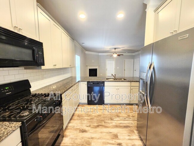 Foto del edificio - 123 Hickory Village Cir