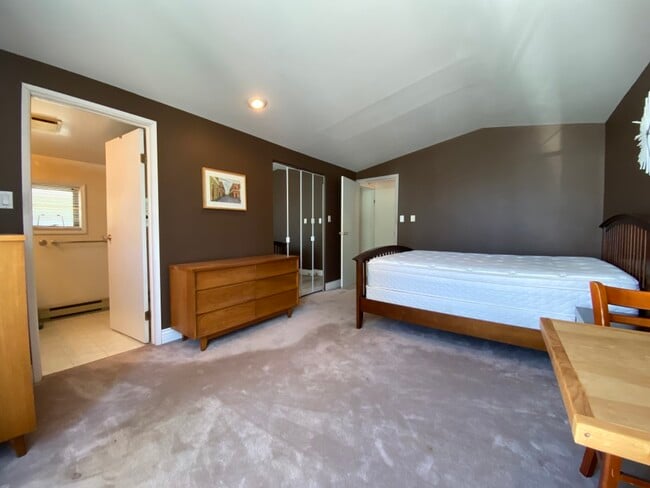 Photo du bâtiment - 2367 Arbot Rd