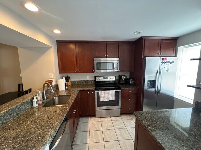 Foto del edificio - 106 Long Meadow Ct