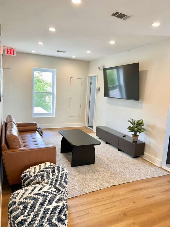 Interior Photo - Park East Apartments