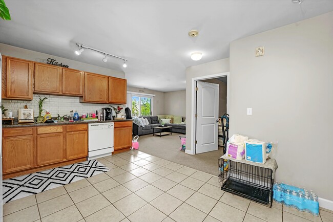 Building Photo - 3423 Ridgeland-304