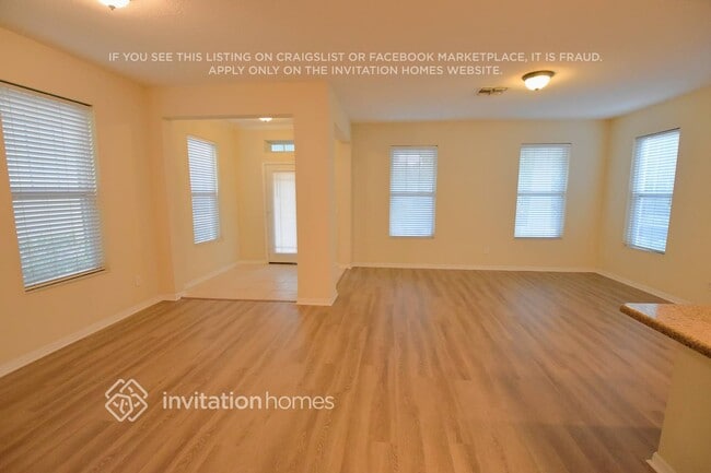 Building Photo - 6849 Sundrop St