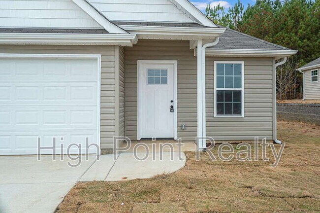 Foto del edificio - 85 Smith Glen Dr