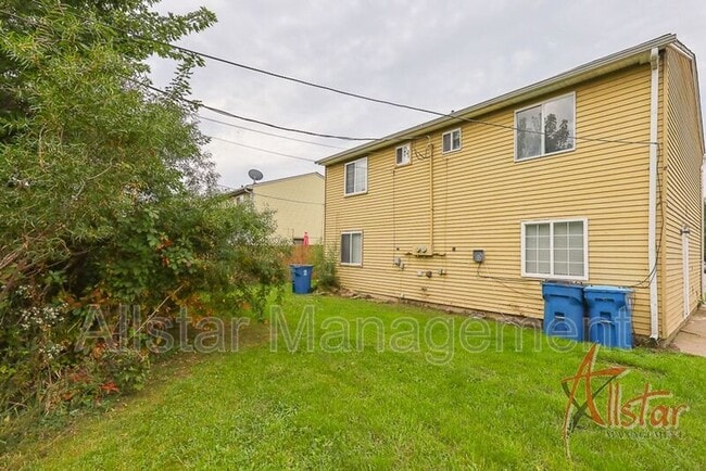 Building Photo - 1321 Massachusetts Ave