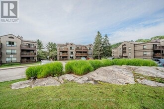Building Photo - 1235 Deerhurst Dr