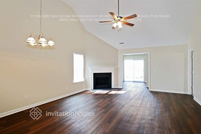 Foto del edificio - 11203 Pointer Ridge Dr