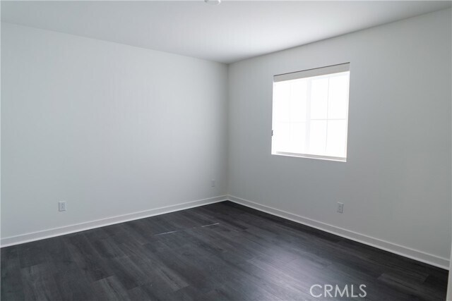 Foto del edificio - 5007 Bay Laurel Dr