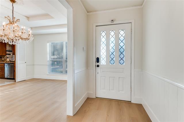 Building Photo - 2805 Staffordshire Dr