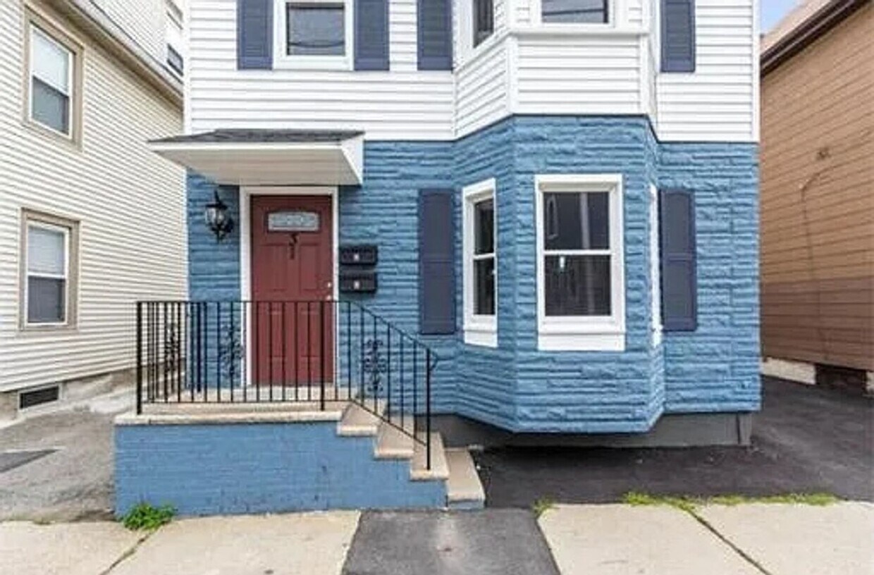 Primary Photo - 31 Franklin Ave