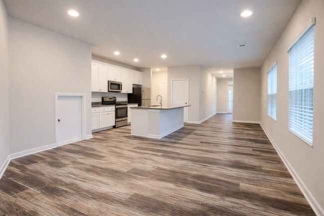 Foto del edificio - 3 BR/2.5BA | 1-Car Garage | Near Downtown Mooresville
