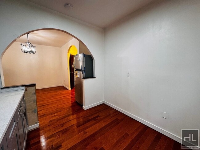 Building Photo - DEAN STREET