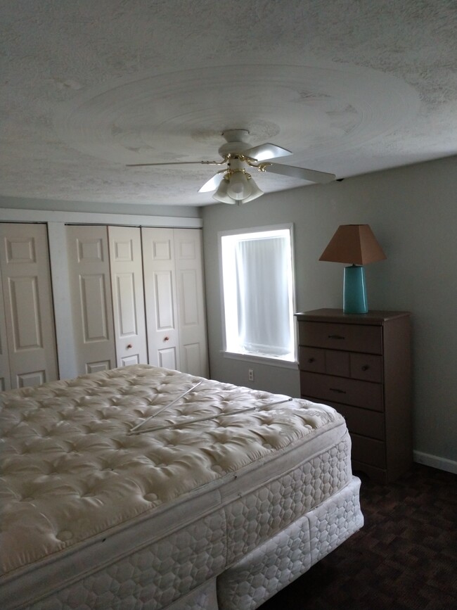 Foto del edificio - 168 Troutman Rd