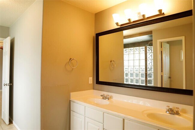 Foto del edificio - 18439 Ranch View Trail