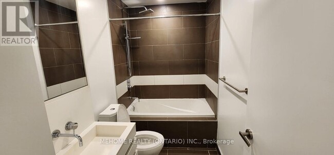 Photo du bâtiment - 197 Yonge St