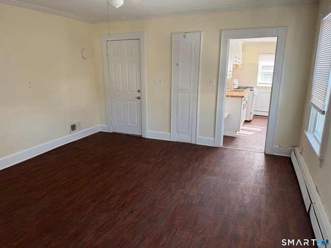 Building Photo - 61 Van Zant St