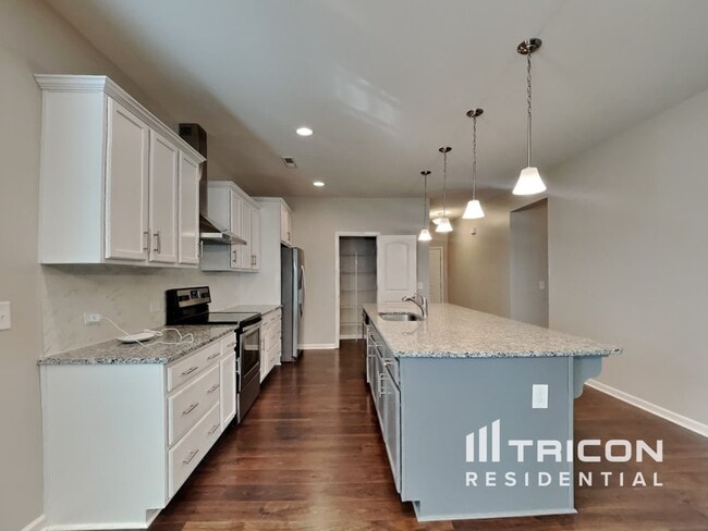 Building Photo - 1064 Bitting Hall Cir