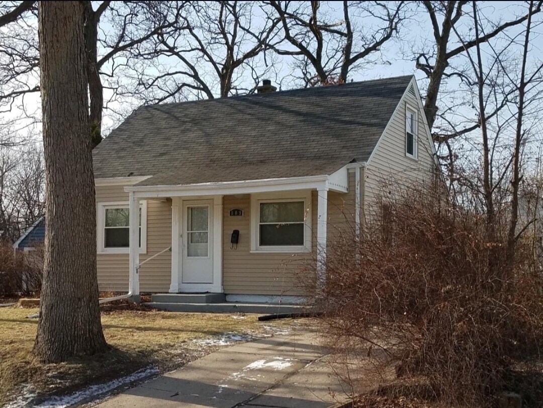 809 S 89th St, West Allis, WI 53214 House Rental in West Allis, WI