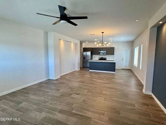 Foto del edificio - 12725 Don Norte St