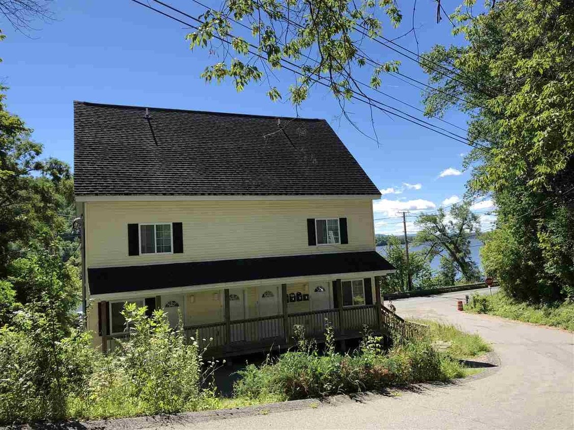 294 Coventry St Unit 3, Newport, VT 05855 Apartment for Rent in