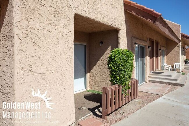 Foto del edificio - Cozy single-level condo, 19th and Northern