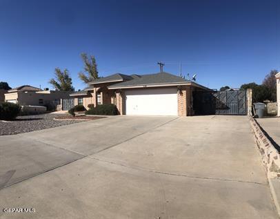 Building Photo - 556 Pinar Del Rio Dr