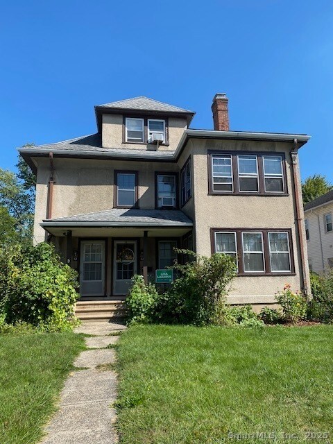 Foto principal - 52 Quaker Ln S