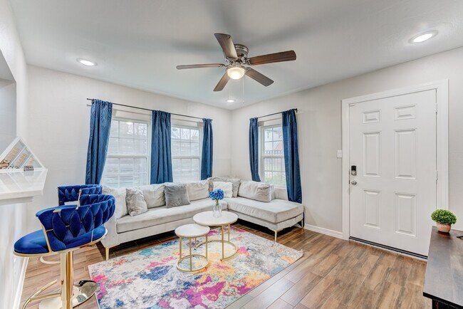 Foto del edificio - 2720 Truxillo St