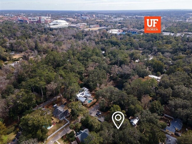 Building Photo - 318 NW 24th St