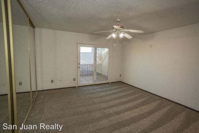 Building Photo - 1058 E Navajo St