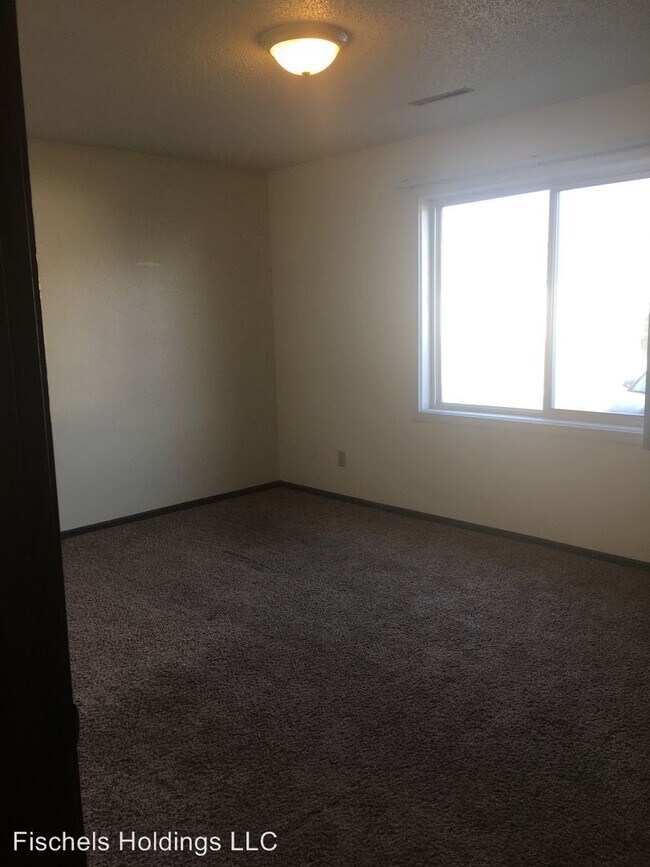 Building Photo - 233 Brookeridge Dr
