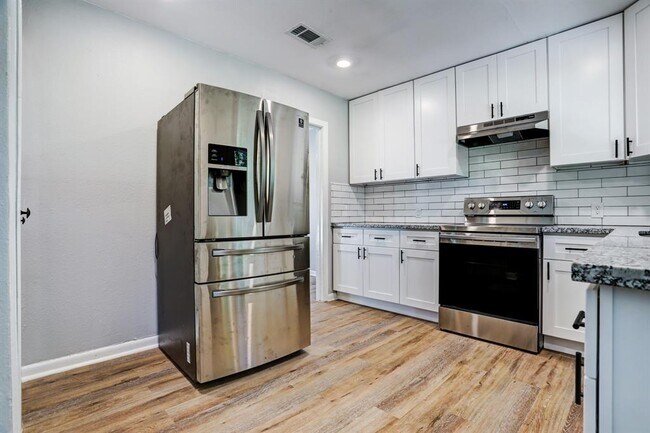 Foto del edificio - 1022 22nd St N