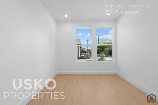 Building Photo - Brand New Construction Unit for Rent - 2 B...